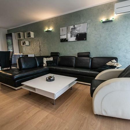 Cave Romane Apartment With Private Pool And Sea View Vinkuran Eksteriør billede