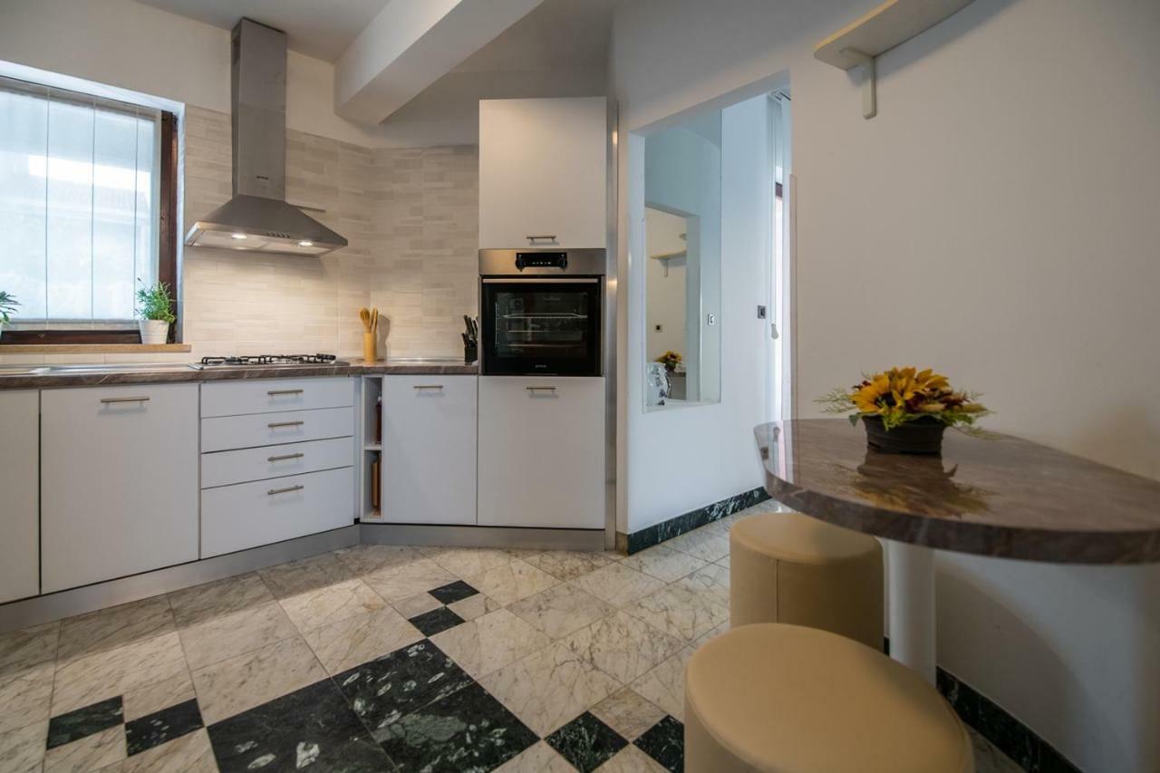 Cave Romane Apartment With Private Pool And Sea View Vinkuran Eksteriør billede